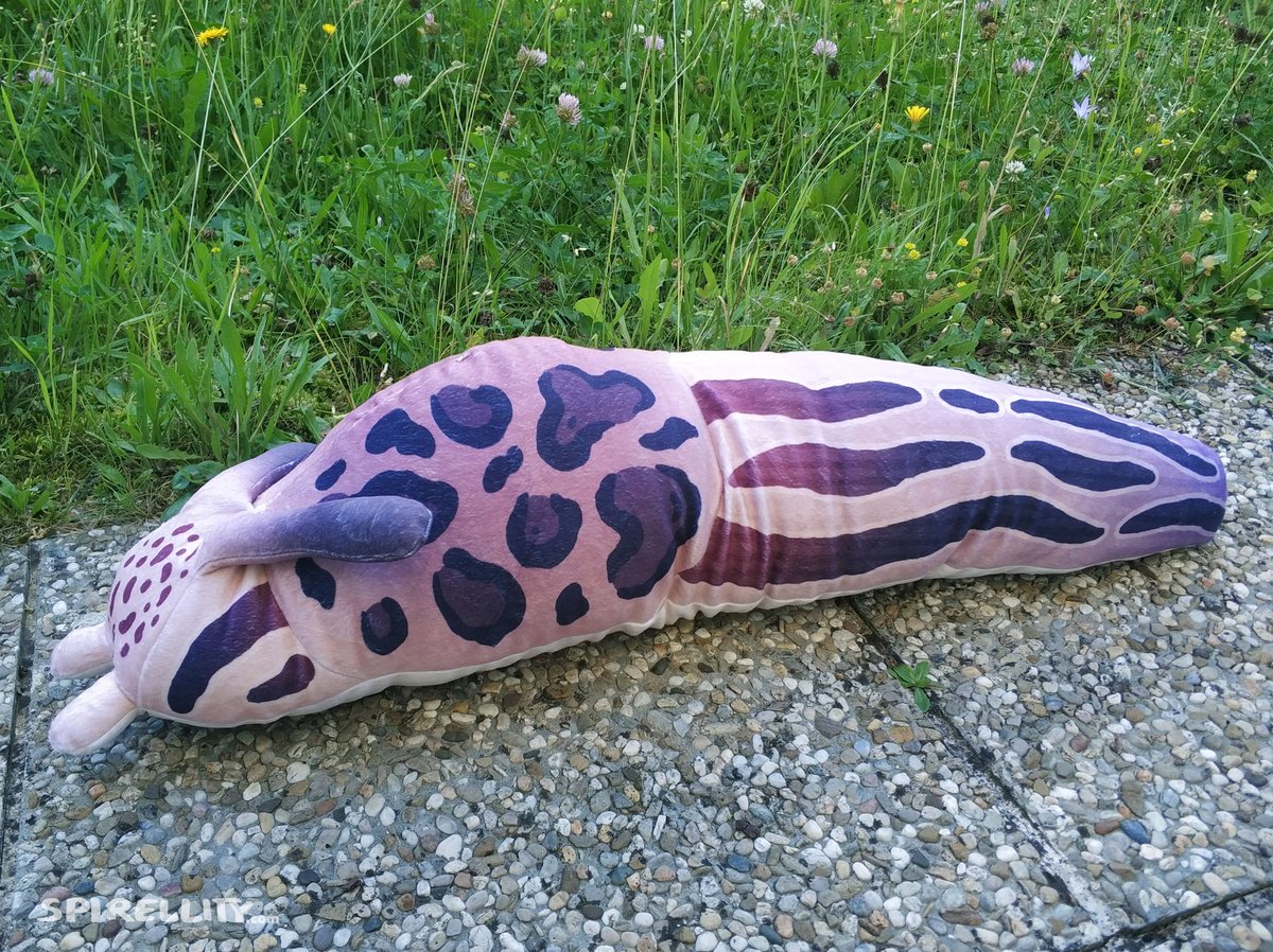 barksbog's tweet photo. good evening my fellow gremlins do you want some slug?

they are 80cm (2.6ft) long and weighted with plastic beans
you can bring one home from my shop https://t.co/s2BLFBv6jQ https://t.co/so28InR6ez