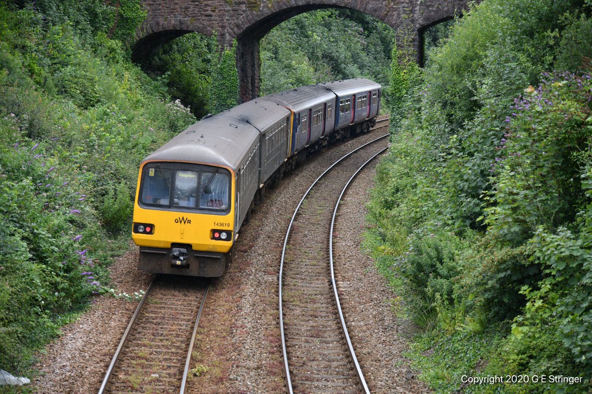 oxley1972's tweet image. ⁦@GWRHelp⁩ #Class143 Pacer 143619 brings up the rear of 2T16 11:23 Exmouth - Paignton as it leaves Torquay. #Class150 150238 in First Great Western “local lines” livery leading.

13/07/20
///spurring.darting.avoiding (O/B TOR 220m 5.75ch)
⁦@Richard_rail⁩