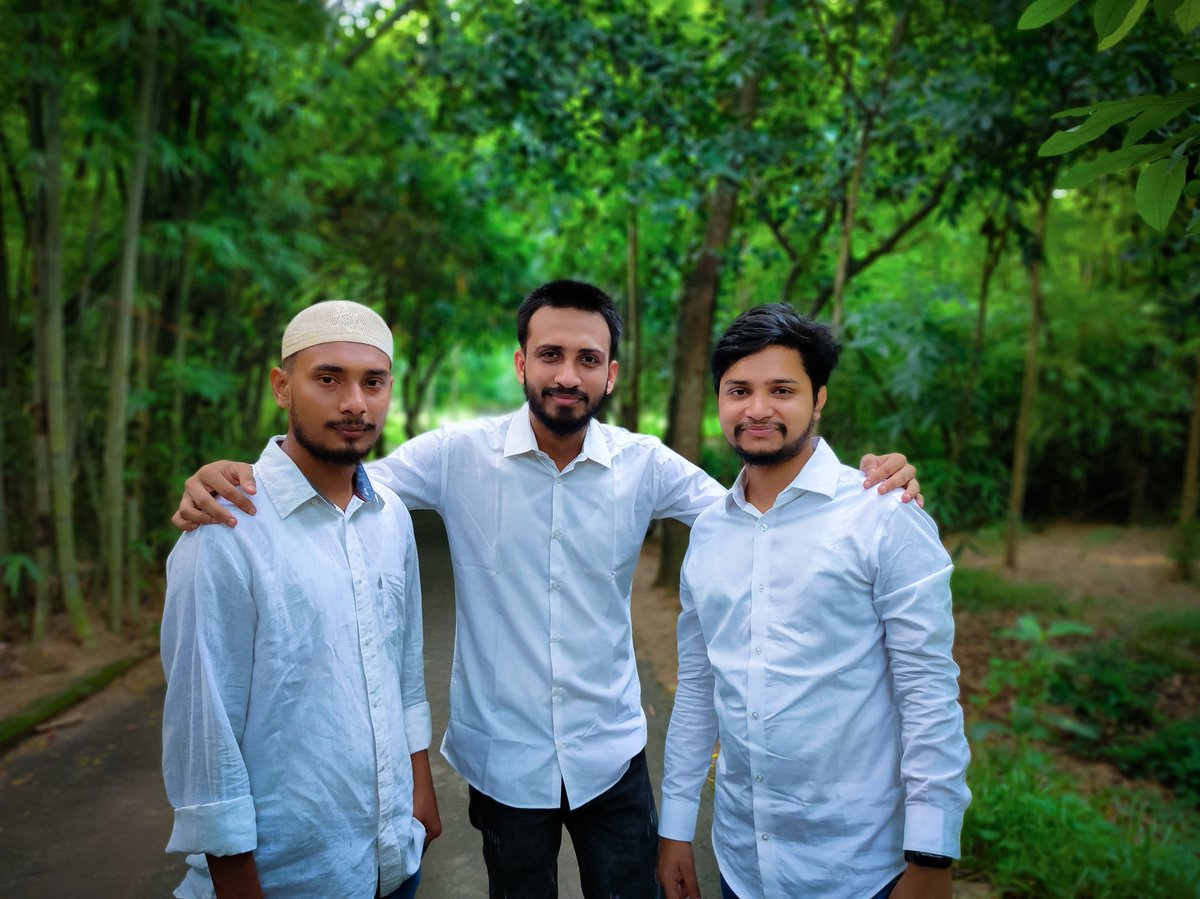 Sazal500's tweet photo. Sometimes being with your best friend is all the therapy you need 

B R O T H E R 💕

@Faysal_50 @Sazal500 @HrShuvo50 https://t.co/tkyoOLPgim