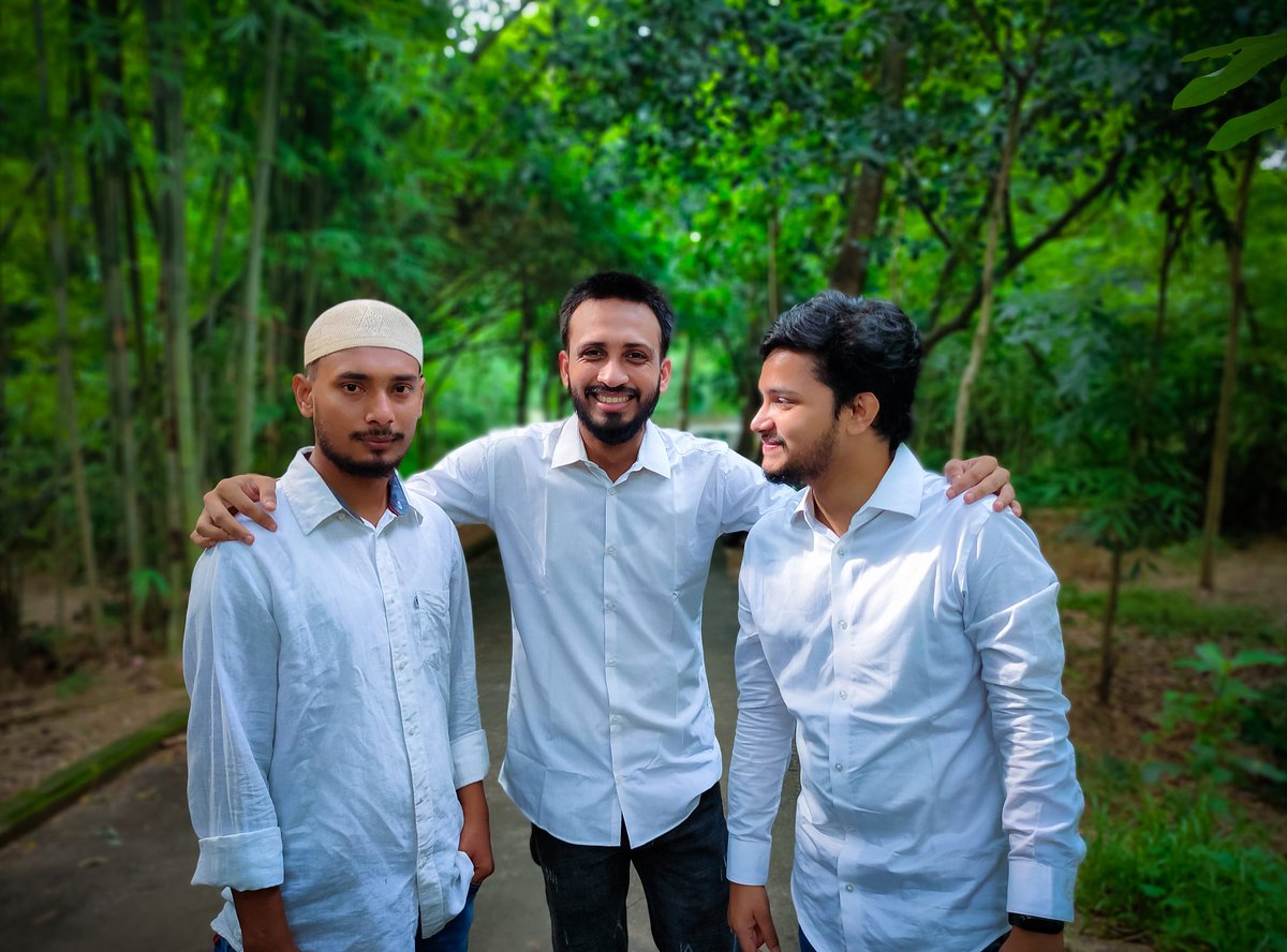 Sazal500's tweet photo. Sometimes being with your best friend is all the therapy you need 

B R O T H E R 💕

@Faysal_50 @Sazal500 @HrShuvo50 https://t.co/tkyoOLPgim