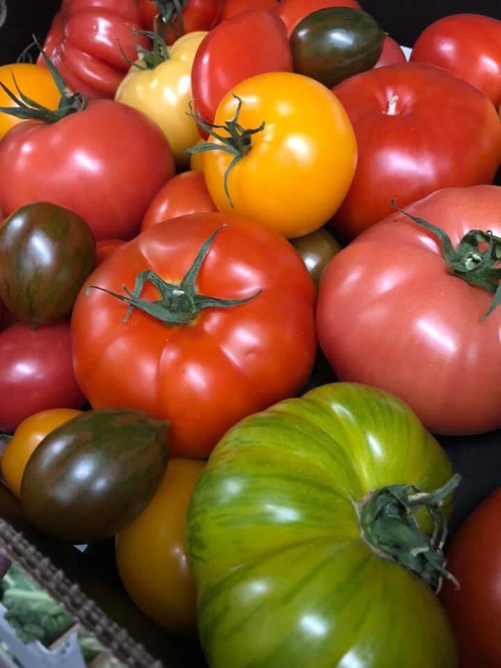 no filters, no airbrush, no dramatic scenery, no supply chain, not 100’s of people touching produce, no picking it up and putting it back, nothing mass produced for the supply and demand of the supermarkets, No engineered hybrid fruit and veg 🤷‍♂️
farmshopfoods.com