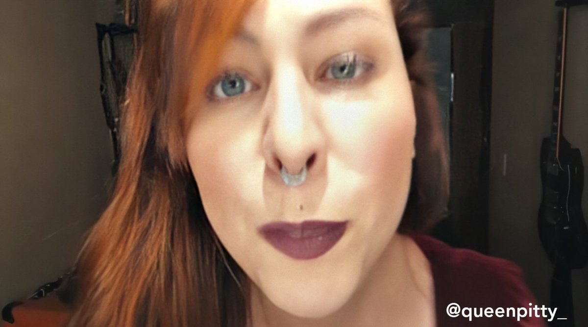 queenpitty__'s tweet photo. o melhor da nossa diva @pitty são as expressões faciais 😁❤️
junta tudo e fica incrível
#Submersa 💜 https://t.co/WBwvwWwyBh