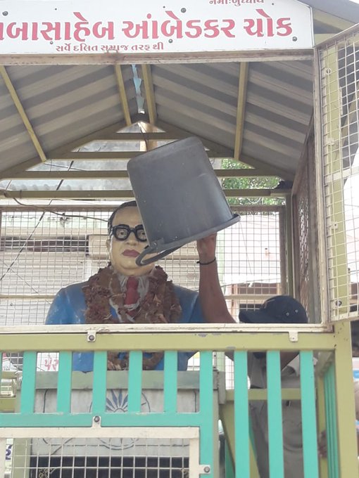 JATIN_427's tweet photo. Some insectkind peoples tried to insult and damage our respected DR.AMBEDKAR'S statue in #bhavnagardistrict or many #places.

@narendramodi
@vijayrupanibjp
@GujaratPolice should take very strict action against the culprits.

#dalitlivesmatterindia #Casteism #Gujarat #Ambedkarism https://t.co/PmEVFouVu1