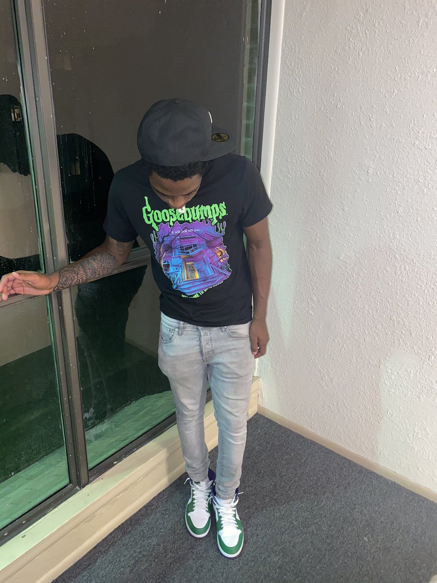 _djnell's tweet image. Ian been broke in a while 🗣💫
#LLGZZ
#LL500
#LLCASH
#LLNUT