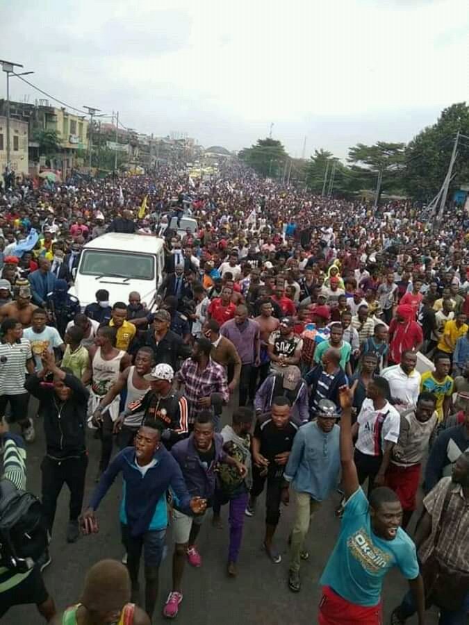 GinovyJ's tweet photo. La question de la popularité trouve son fondement ici. On peut se prétendre avoir la majorité parlementaire, mais les électeurs en déterminent la vraie majorité.
Merci peuple kinois, et congolais en général. https://t.co/ZUFACz72iG
