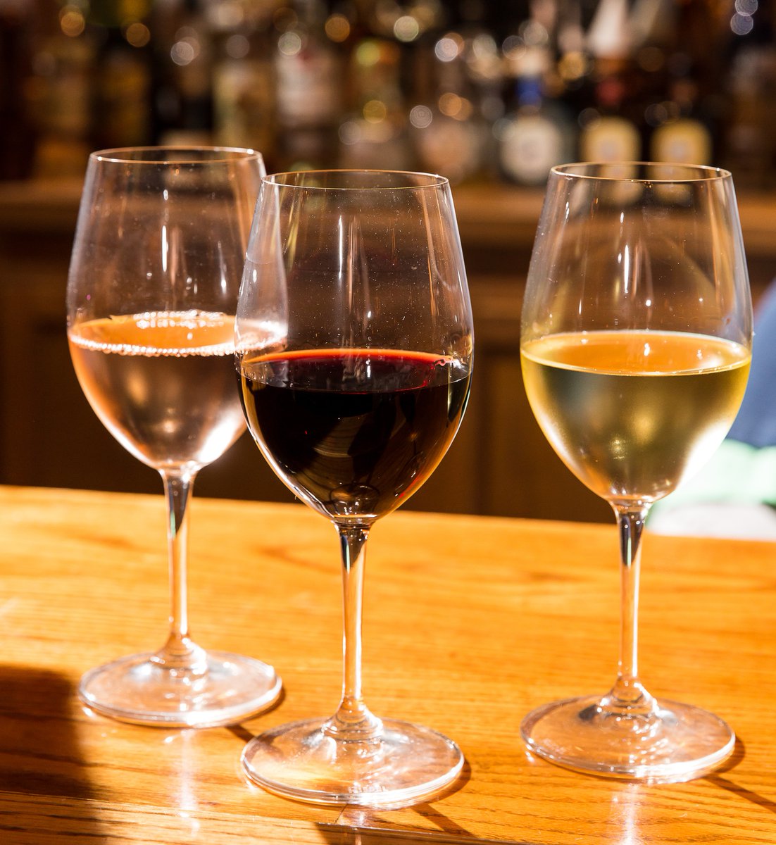DiamondBacksW's tweet photo. Starting this Tuesday, DiamondBack's famous half-priced wine night is back! Indulge yourself in our award-winning wine selection from 4-10 PM every Tuesday. Book your tables today, as space is limited. https://t.co/PehNcHESwH