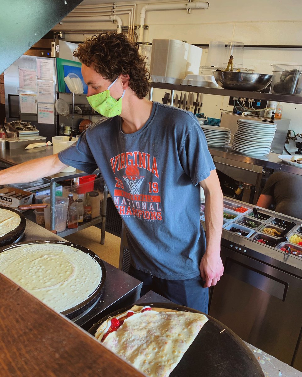 ABCrepes's tweet image. Wearing is caring! 😷💛 

It’s a beautiful day to put your mask on &amp;amp; get a crepe! Walk up, walk in, take out, or delivery, we gotchu! ☀️