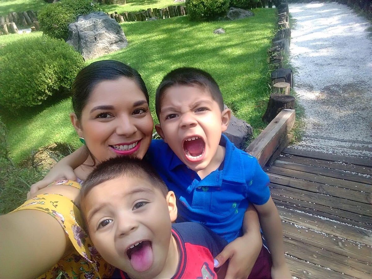 LuisEstevane's tweet photo. Muchas felicidades a una gran mujer, la madre de mis dos hermosos hijos y que sin duda sus cualidades de persona la convencen que lo mejor está por llegar #Liiz que cumplas muchos años más y Dios te cuide siempre!! https://t.co/7OPkWCFGyP