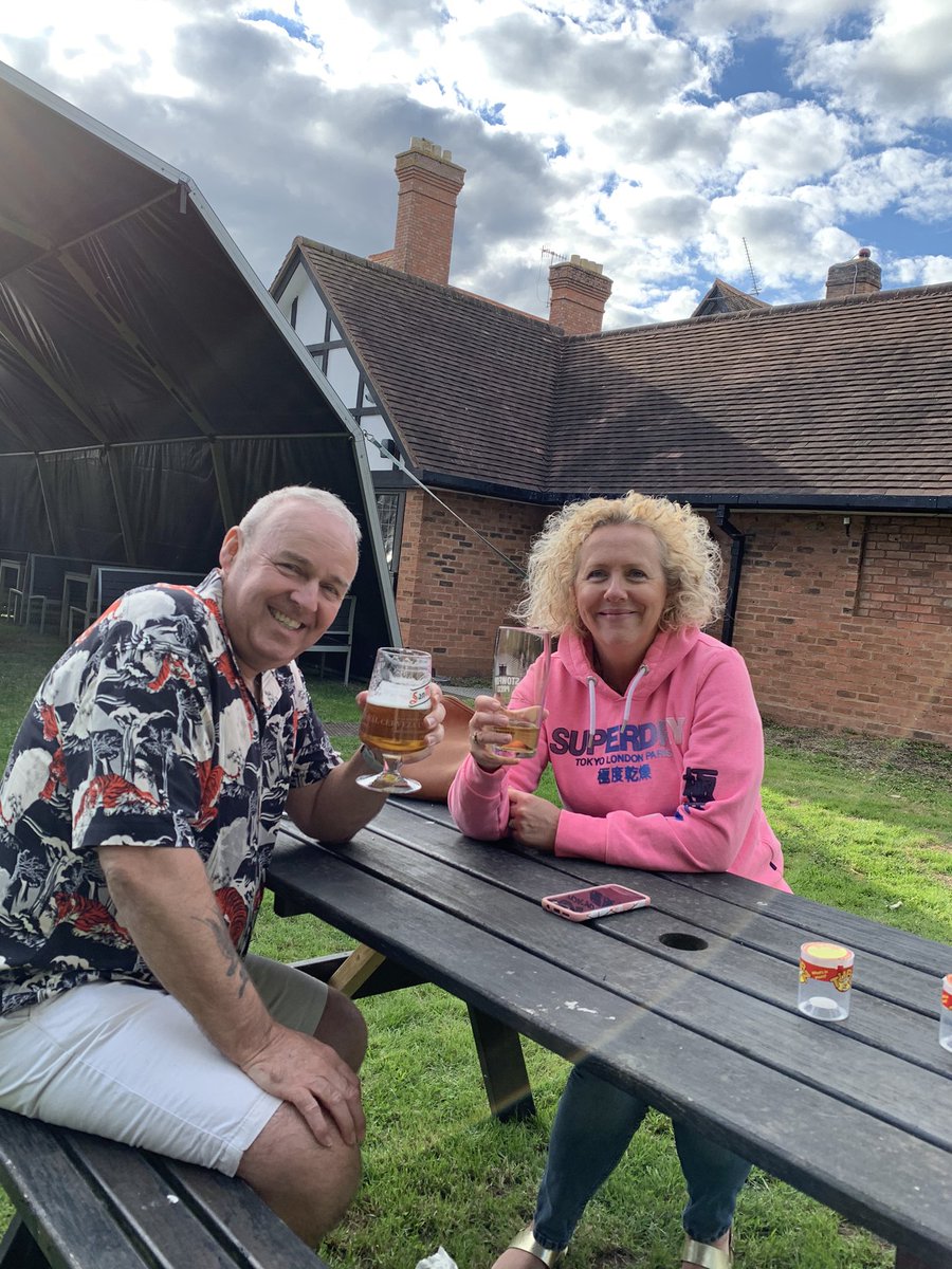 PrimeMixMktg's tweet photo. We had a great time this weekend supporting local businesses with lots of food and plenty of cider!! 🍻

Hope you all had a great Monday and a positive week ahead! 

#worcester #Worcestershire #primemix #supportlocal #PositiveVibes #malvernhillshour #NewNormal #localbiz https://t.co/7W5ljeyflq