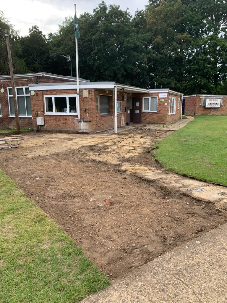 HoddyCCOfficial's tweet photo. End of Day One for #projectpatio π§ππ·ββοΈ
Our great game may have been delayed this year but Hoddy continue to move forward with our plans.
#greenmachine https://t.co/cUNkmTJkmE