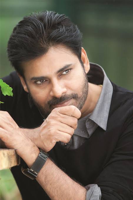Yeswanththeoff1's tweet photo. Advance happy birthday Power star star pawan kalyan Anna.#advancehappybirthdaypspk #AdvanceHBDpspk #AdvanceHBDpavankalyan #jaipawanism @JanaSenaParty @PawanKalyan @PSPK_FC https://t.co/jKRAA2y1IF