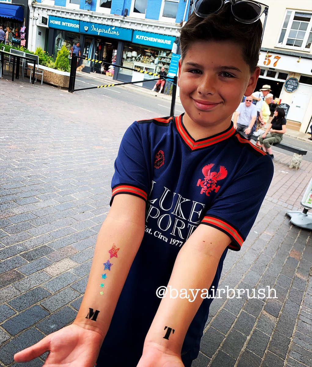 A fantastic start to our airbrush tattoos 2020! #Brixham #airbrushtattoo #airbrushbodyart #glittertattoo #brixham #brixhamharbour #brixhamdevon #brixhammarina #torbay #torbaydos #paignton #torquay #dawlish #devon #holiday #ukholiday #facecovering #covid19 #mondaymotivation