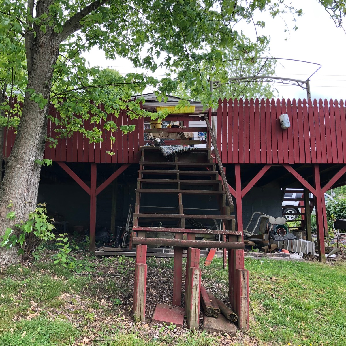 AppServProject's tweet photo. Last week our East Tennessee team started work on their first project funded by Carol Peterson Housing Fund in Carter County.
We are excited to continue progress on her home this week to give her safe exits and a dry roof overhead.
#ASPhome #WeAreASP #WarmerSaferDrier https://t.co/arjJRZCeGl