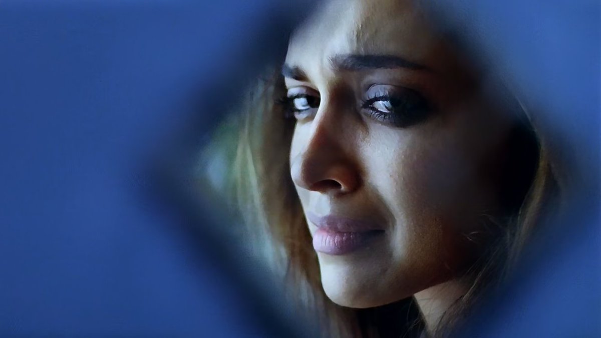 The separation. Veronica becomes something that she wasn't. She attempts to behave normally, becomes extremely possessive, and messes with her beautiful friendship. So, Imtiaz wants to say that Love could ruin the friendship. Right. & the fabulous close-up shot of Deepika. 