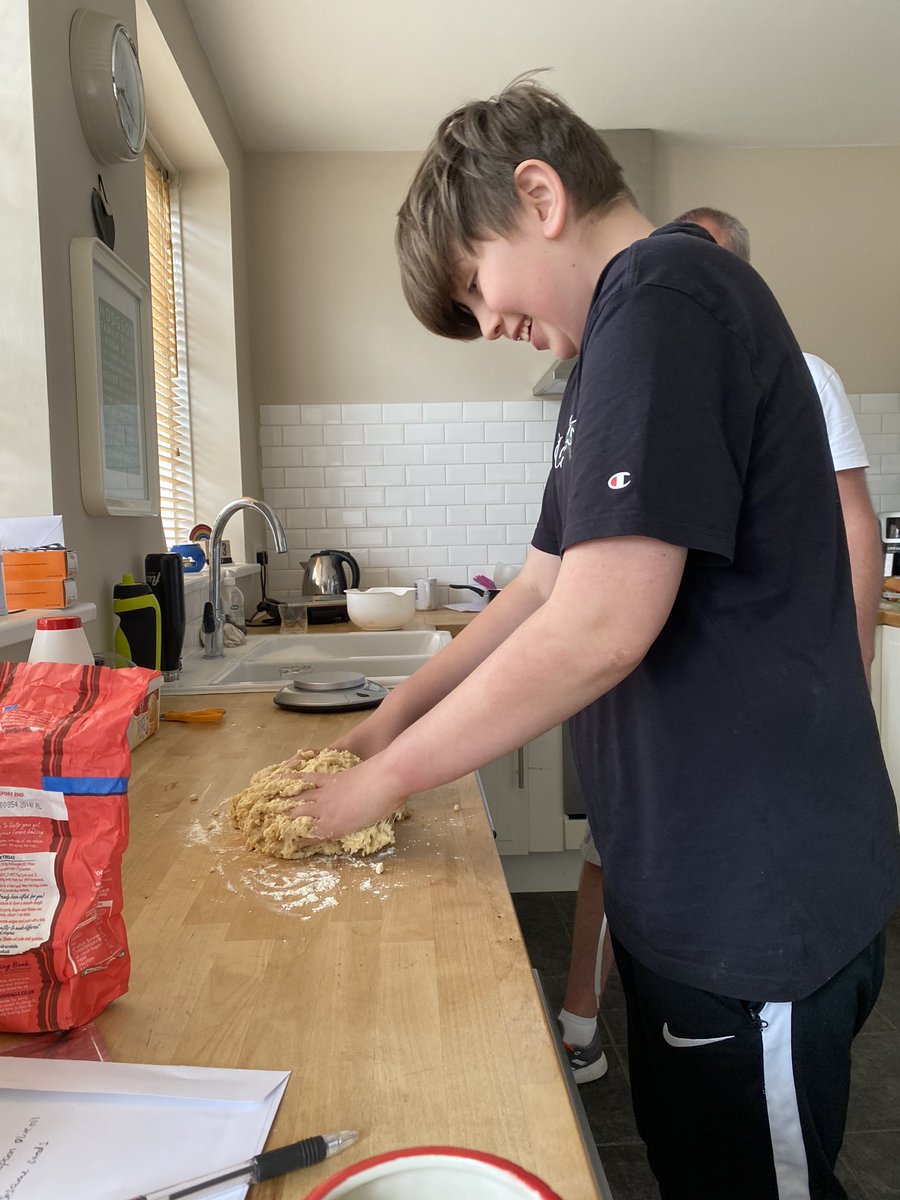 RachelH99126656's tweet image. Another busy day, today @Jack070208 has been busy with his beliefs and ethics, practising yoga and baking challah (which is delicious 😋)
@PATCarletonHigh