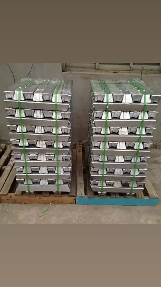 BrainAllen17's tweet photo. We supply 99.99% cathode copper and azurite malachite for more information contact as on this email address:brain7allen@outlook.com  what's ap +27659257360, fo the best price and negotiable. https://t.co/UauPnYR8QR