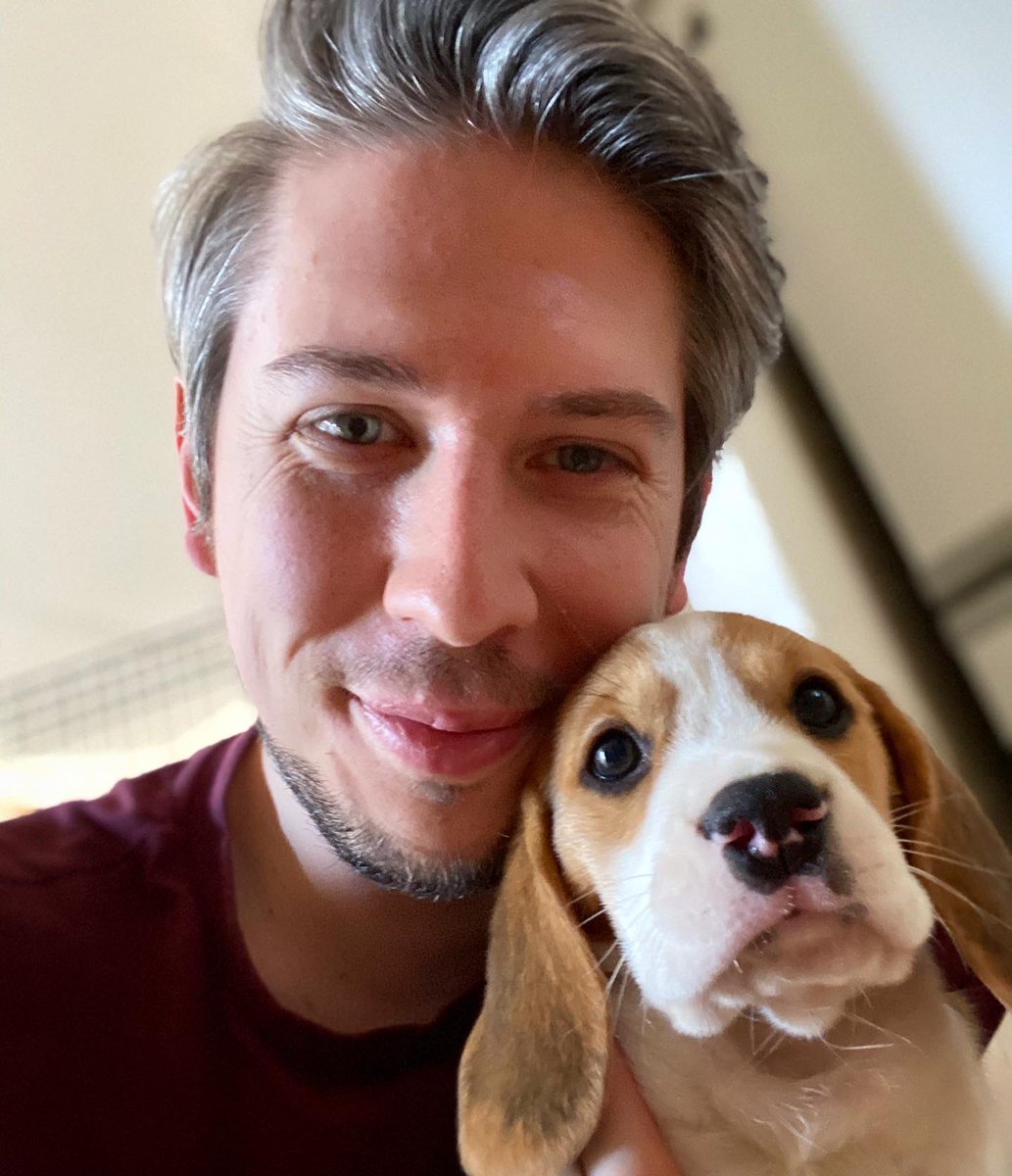 Rossperu's tweet image. I Am A Dogfather!

Meet Murphy

My new dog son is an 8 week old Beagle and he’s just the most adorable creature I’ve ever seen! 

Time to prepare for many sleepless nights as he gets used to his new home! 😁

instagram.com/p/CCl1xJNAI4T/…