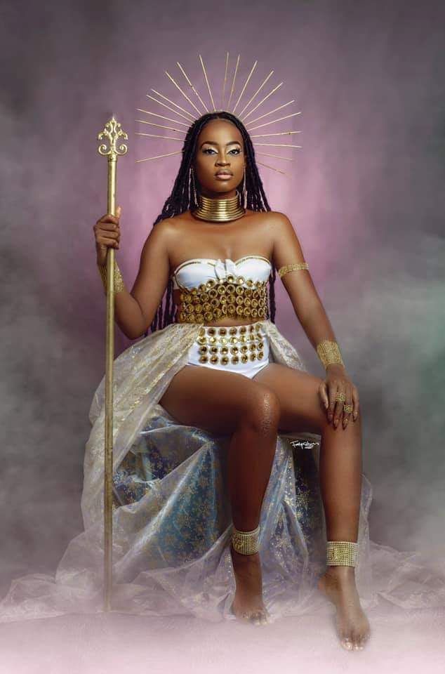 jmartinpromo's tweet photo. 🛑 𝑻 𝑯 𝑬 • 𝑭 𝑬 𝑬 𝑫 𝑺

Meet the most trendy Vixen and fashion house in this part of the world. Make sure you follow these pages and why get a taste of their arts.

Blessing Obiora &amp; @jsdesigns_237

Visit us https://t.co/ravceaUVzO

#JMartinpromo #JsDesigns #ObioraBlessing https://t.co/7PSRraCS4u