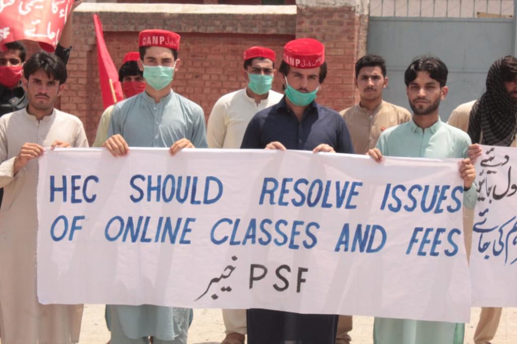 Abdulwahab938's tweet photo. The Pashtun Students Federation, which had opposed online classes from day one, said the new districts lacked internet access.
 PSF is the name of resistance against oppression.
 #ProvideInternetFacilities
 #RejectionOnlineClasses
 #RestoreStudentsUnions 
#PSF_KHYBER https://t.co/5LVfvOFgl9