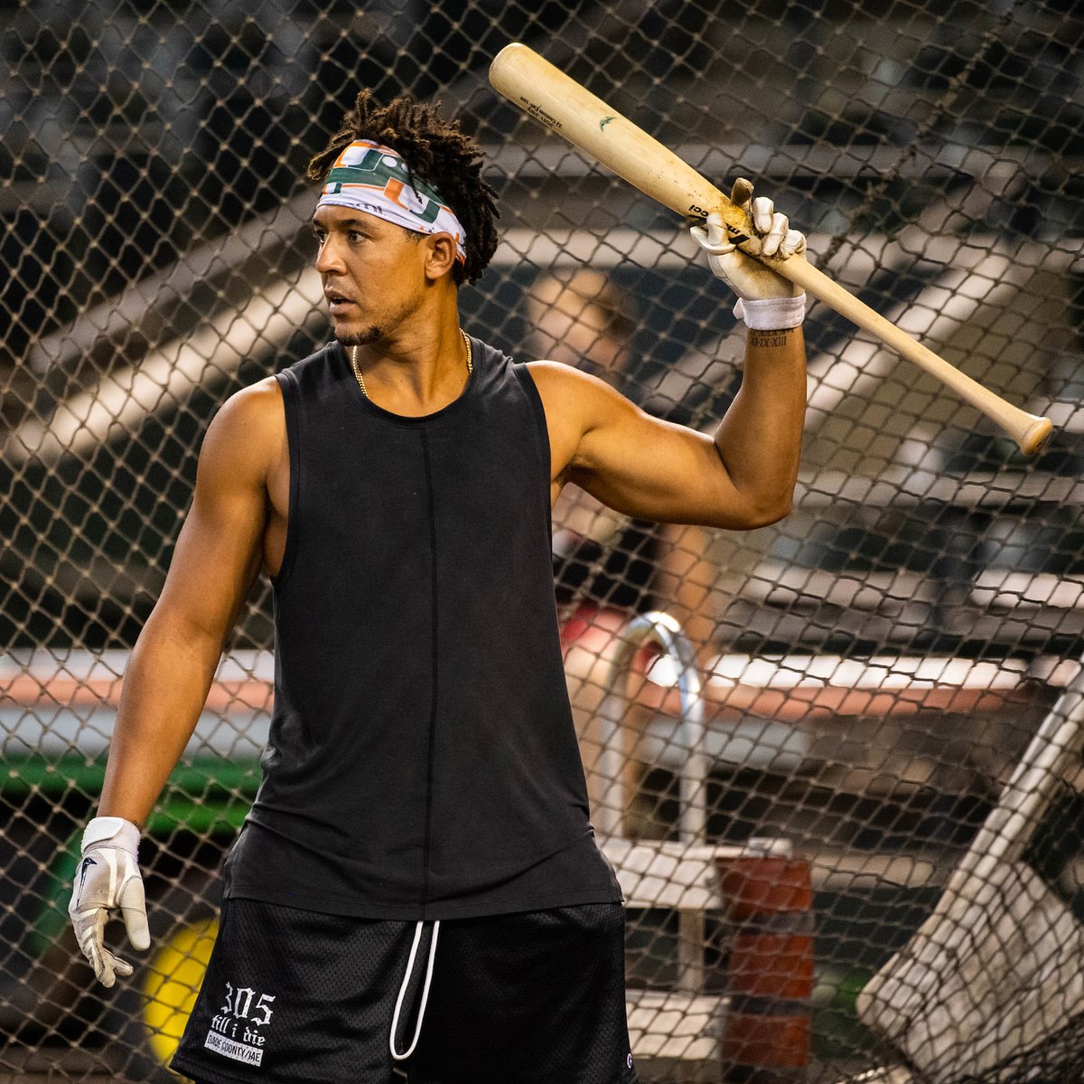Dbacks's tweet photo. U know @jonjayU is bringing South Beach to #DbacksSummerCamp. https://t.co/rzHI8f7FHu