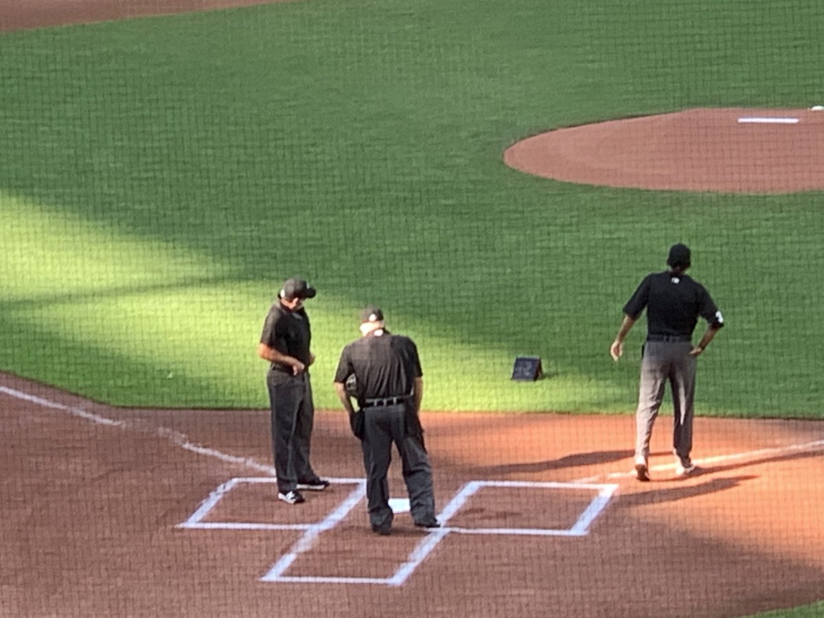 Umpires tonight! Outstanding! We got ball! 🙌 Behind Home plate local favorite Todd Tichenor!! 👑⚾️ #AlwaysRoyal