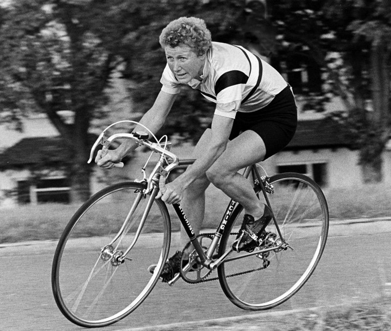 retroglance7080's tweet photo. Beryl Burton riding a Teesside time trial.

📷 Stan Hilton @retroglance7080
and https://t.co/aX6hcC2KLx https://t.co/xFQRE6PHLg