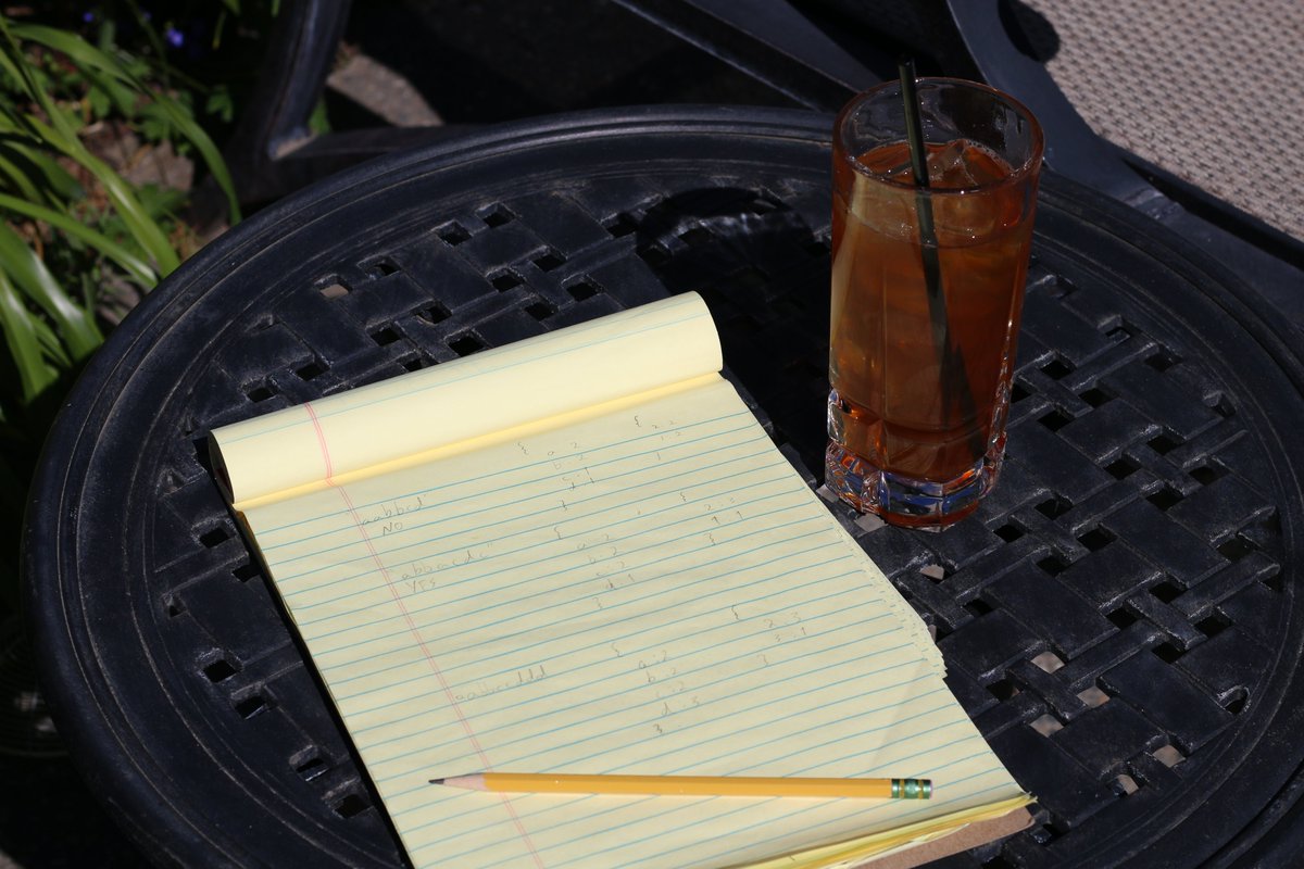DanLHauer's tweet photo. Experienced SWEs: "Get a whiteboard for practicing algo problems, cuz ya need to plan it out before ya code."

Me: "Nah get a legal pad and a pencil cuz what the experienced SWEs said but you can take it outside with your iced tea." https://t.co/wi53NdCD2c