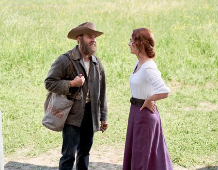 ChristyMcNeil13's tweet photo. 💭💬You may have a scraggly beard that needs to go but lucky for you, I can see beneath exteriors. Well, after a misunderstanding or 2. Hello, handsome.🤎💜💚
#teamSam #teamSillian #WeAreHopeValley #MeAndYou4season2 #hearties @brbird @hallmarkchannel @MorganKohan @itsmarshallw https://t.co/7QKlOGljLy