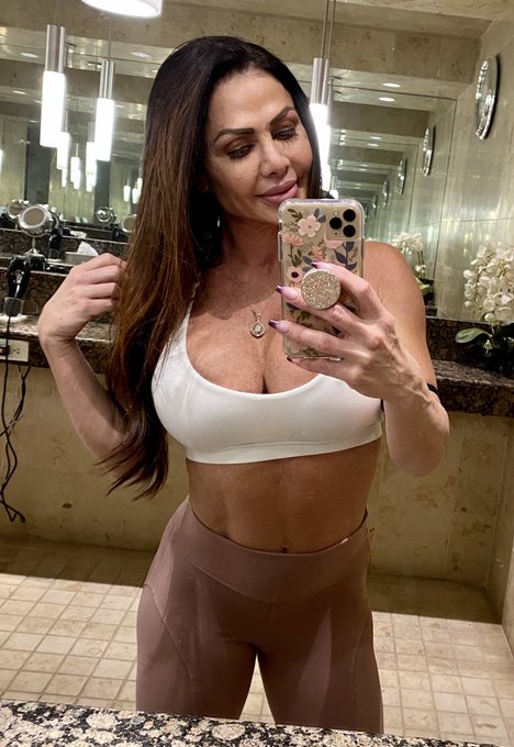 Making progress &amp; Making moves . Good vibes https://t.co/lK6Cbg1jUu<a href="/tag/fitnessmodel"class="tags"><span>#fitnessmodel</span></a><a href="/tag/workout"class="tags"><span>#workout</span></a><a href="/tag/fit"class="tags"><span>#fit</span></a><a href="/tag/sexy"class="tags"><span>#sexy</span></a><a href="/tag/sexybody"class="tags"><span>#sexybody</span></a><a href="/tag/sexyworkout"class="tags"><span>#sexyworkout</span></a>