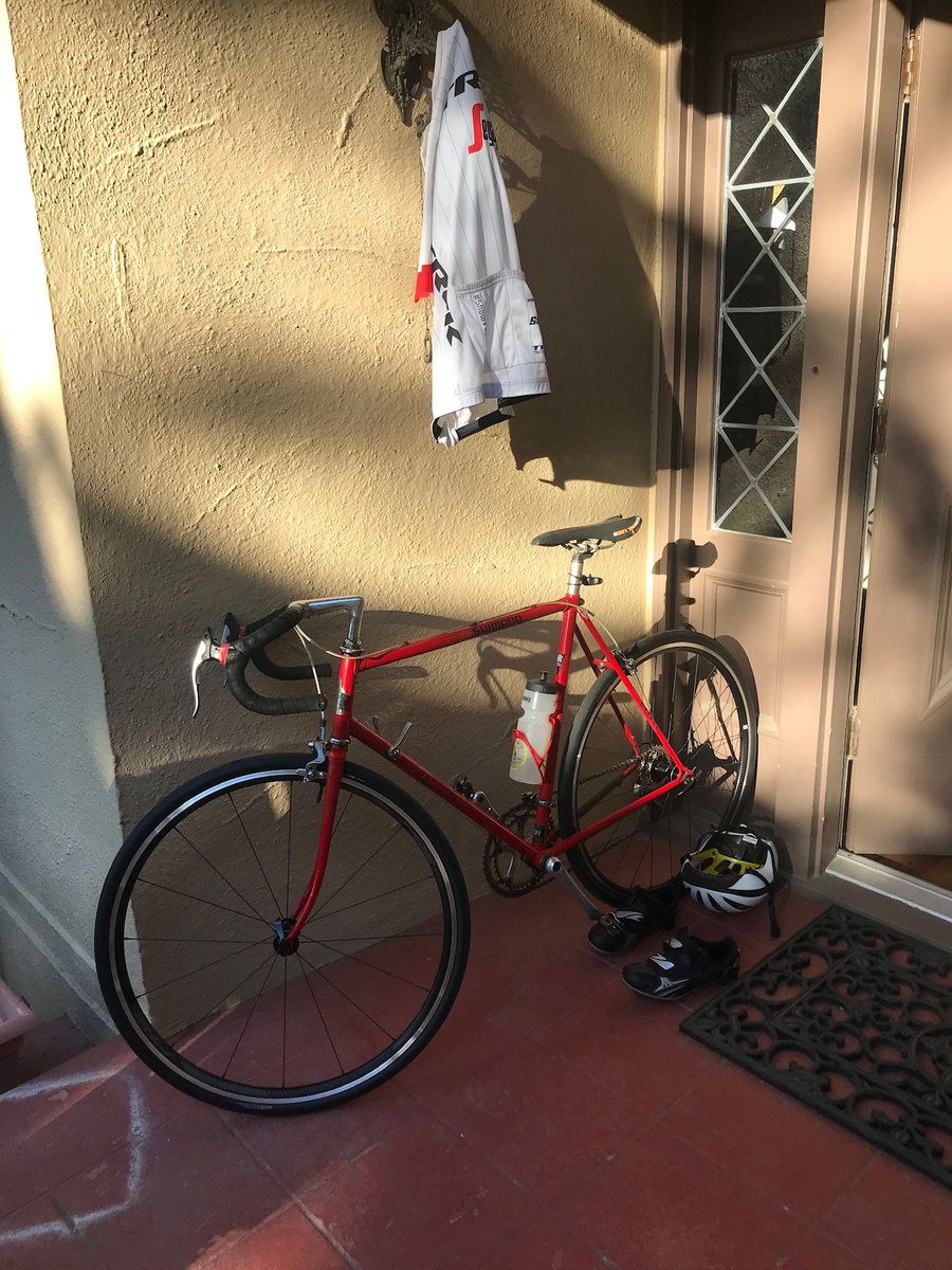 BikeRecovery's tweet photo. #StolenBikeRecovery #StolenBikeFresno: 1990 Red Falcon Road bike bike stolen from Fresno, California https://t.co/YCp0Mj0YQv https://t.co/os2amMqgck