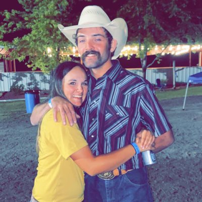 Lexie_Doc13's tweet photo. “Hey, look at my hot boyfriend” -Me to everyone I saw this weekend... but I’m not wrong💁🏻‍♀️  #NewProfilePic https://t.co/g2yoaubmWd