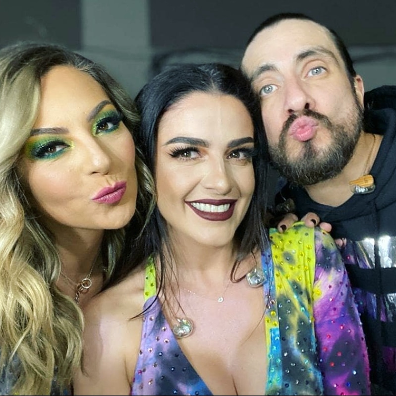 Feliz inicio de semana 💜💫 #OV7 
.
.
#OV7Treinta #MarianaOchoa #LidiaAvila #AriBorovoy #ErikaZaba #OscarSchwebel #MBaliaMarichal #KalimbaMarichal