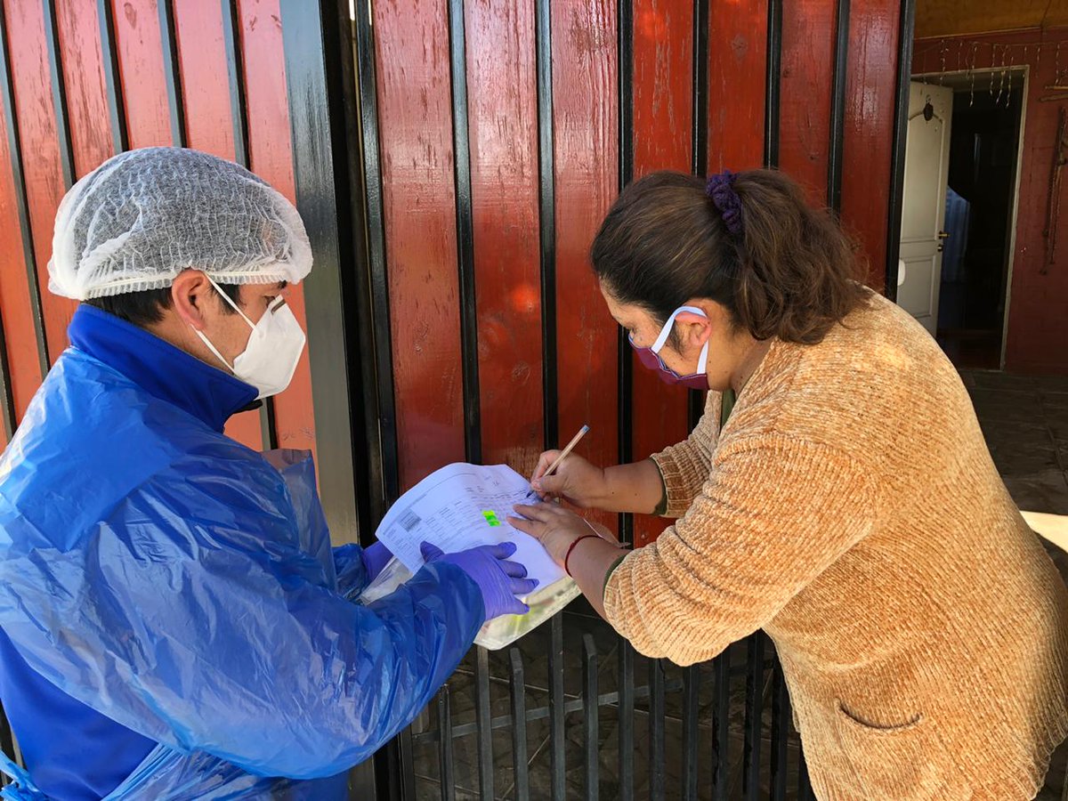 SaludQuilicura's tweet photo. CONTINUAMOS CON LA ENTREGA DE MEDICAMENTOS

Porque la salud de los quilicuranos nos importa, es que nuestro municipio en convenio con el Hospital San José y Roberto del Río, est��n realizando la entrega domiciliaria de medicamentos a los pacientes que se encuentran en tratamiento. https://t.co/u9m0m8KCDK
