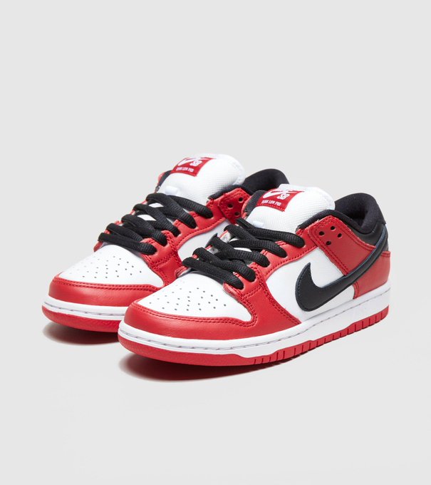 SOLELINKS's tweet image. Nike SB Dunk Low ‘Chicago’ images via Size?