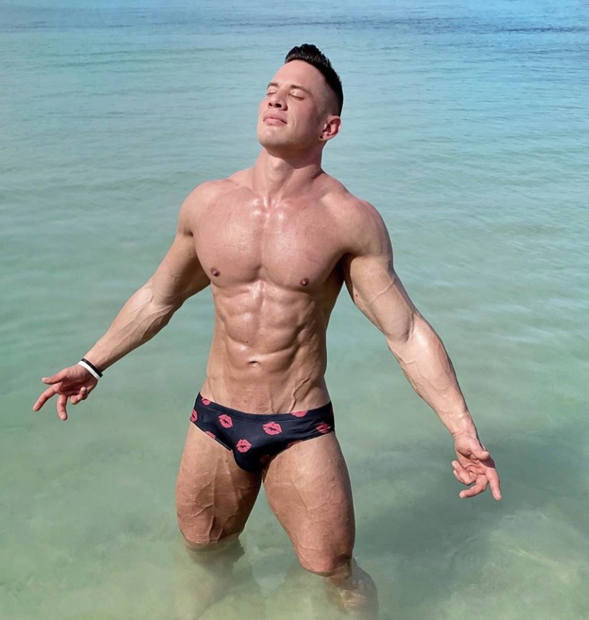 ReviewsOnlyFans's tweet photo. Subscribe to #jayroma on #OnlyFans? Leave your review here: https://t.co/xBl60qeDEm 

#OnlyFansReviews #OnlyFansMen #OnlyFansMan #OnlyFansGay #OnlyFansGays #GayOnlyFans #GaysOnlyFans #HotGuysOnlyFans #OnlyFansHotGuys #MuscleGuysOnlyFans https://t.co/wXSFnmu9X1