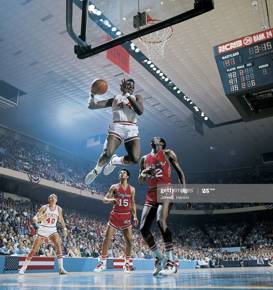 sherrill9777's tweet photo. Happy Birthday to the GOAT! #PackLegend #Skywalker https://t.co/xzL6P7Olgg