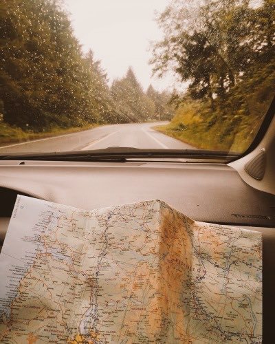 Tobias Byrne;

~21+. Absolutely no minors.
~Tiger shifter
~Painter
~Literate and descriptive
~Gay

He's a drifter, so 

♥️+🔄 

for him to drift into a town near you.