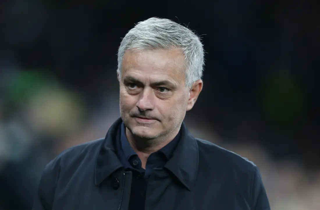 Jose Mourinho: long paragraphs explaining this is not an original topic, that the points in the discussion are not relevant, and that the methods are not robust. Suggests Major Revisions, but leaves it to you to figure out how to fix it.