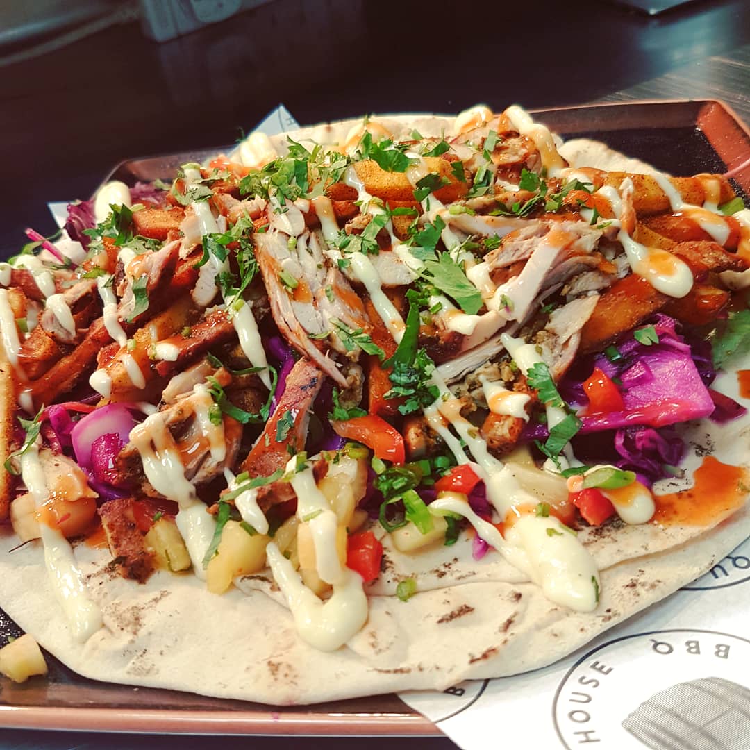 bern_whitehead's tweet photo. Chicken schwarma Flat bread @quarterhousenq #schwarma #chicken #flatbread https://t.co/sJjCIHksaE