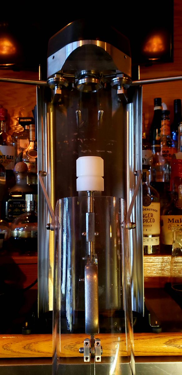 haileyspub's tweet photo. Who knows what this is? #ColdCans https://t.co/6q82WMjmUz