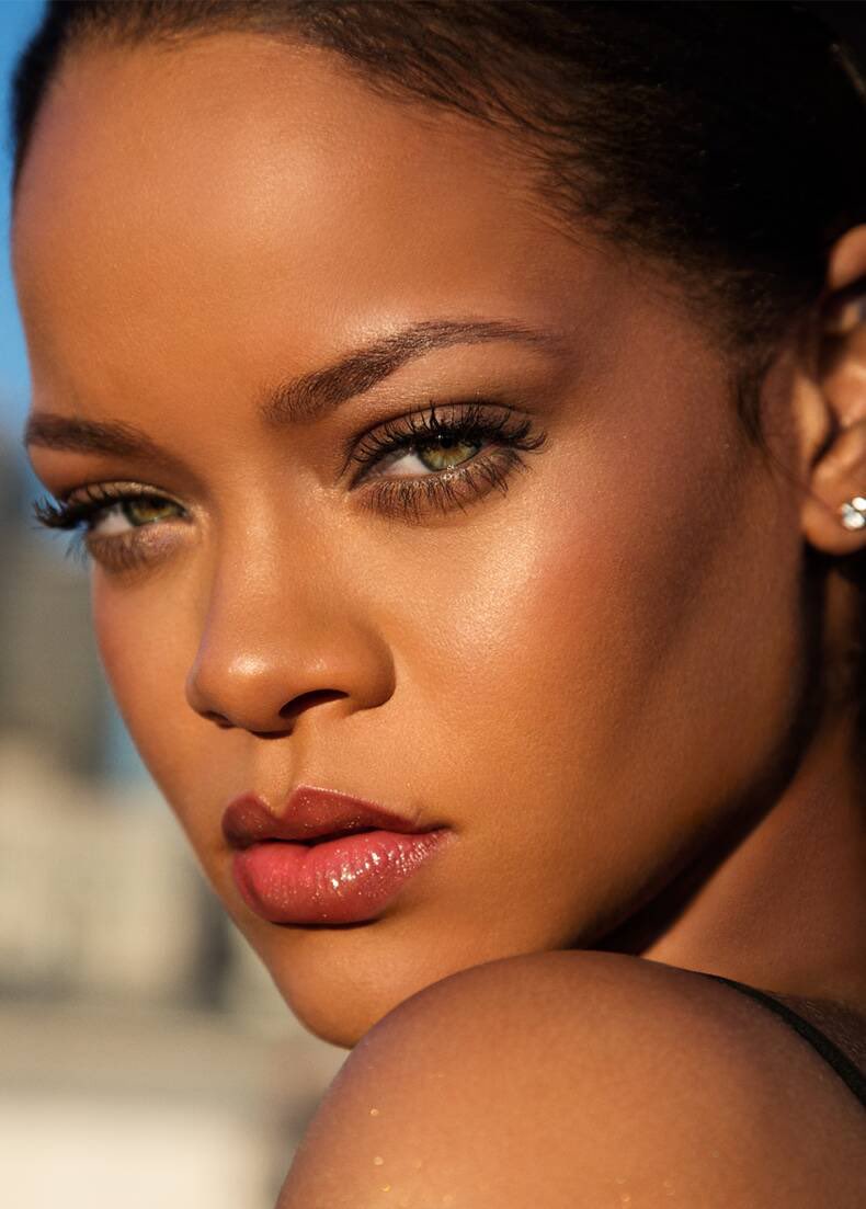 FentyStats's tweet image. .@fentyskin is now public on Instagram. It is rumored to be the official page for Rihanna’s upcoming skincare line.