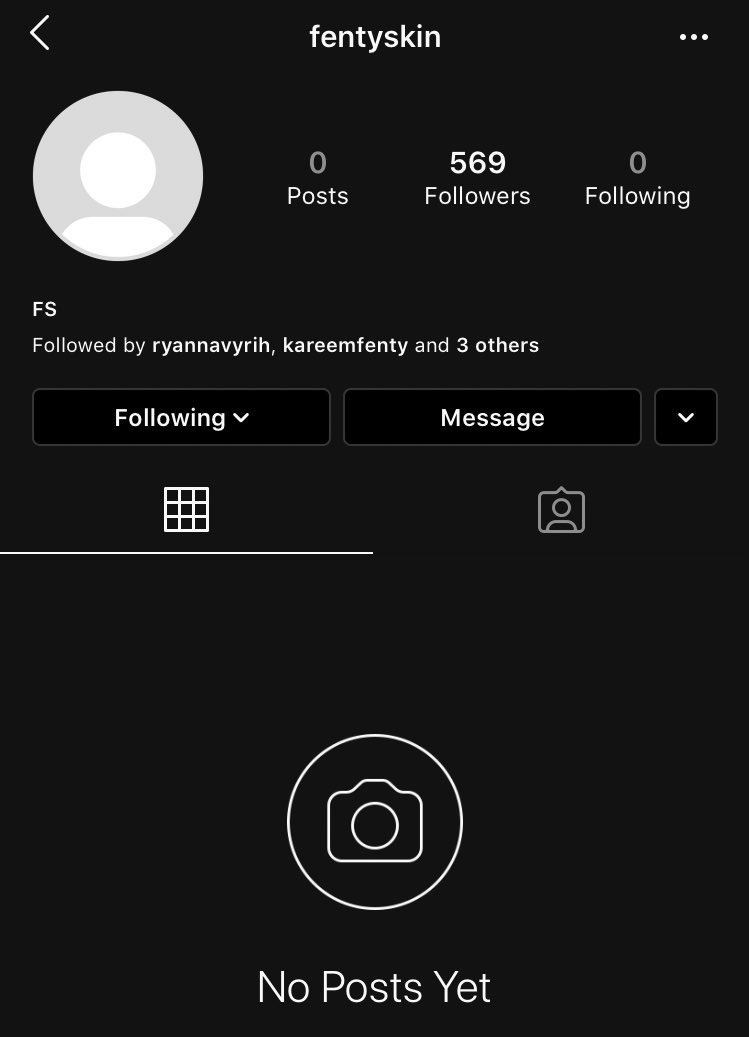 FentyStats's tweet image. .@fentyskin is now public on Instagram. It is rumored to be the official page for Rihanna’s upcoming skincare line.