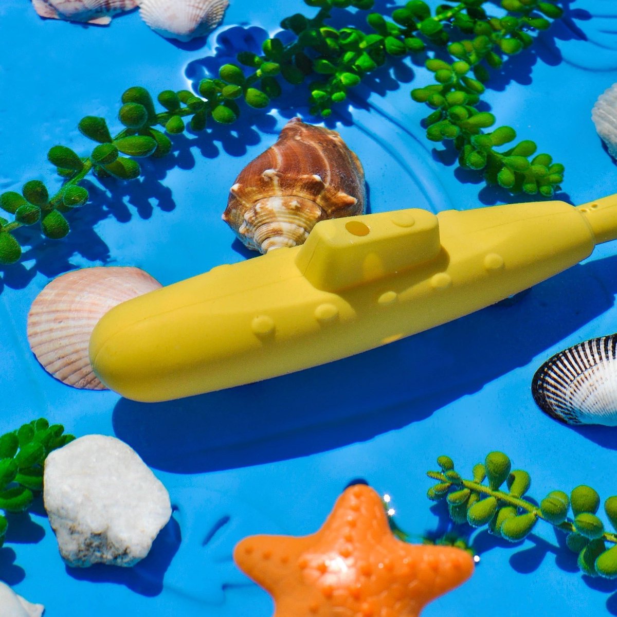 Need some vitamin sea? 🌊 Check out our blog post to learn how to trek the deep seas; draw an anglerfish from the midnight zone; new jokes, tongue twisters, riddles, and activities. littlepassports.com/blog/craft-diy…