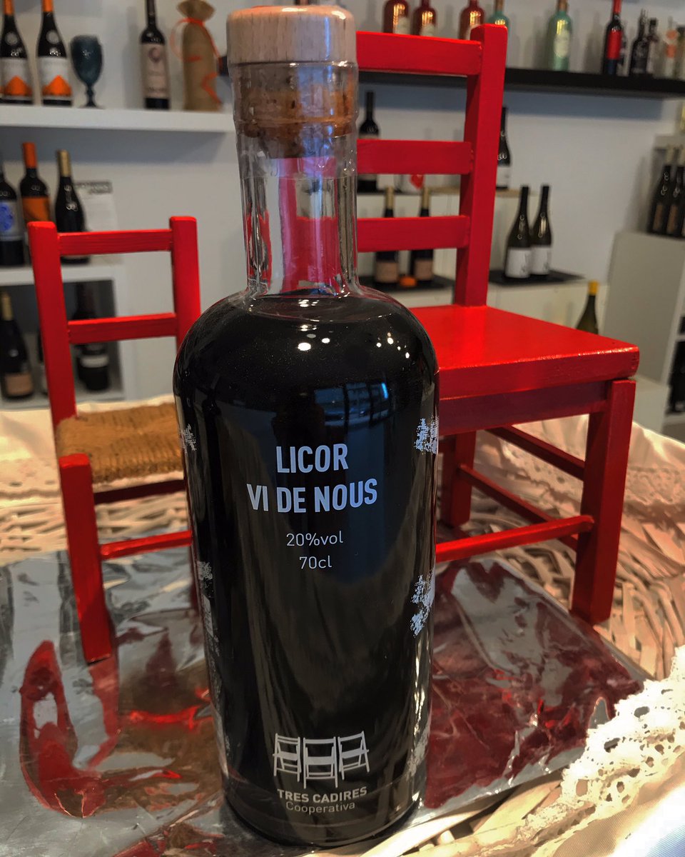 AteneuGolmesenc's tweet photo. Amb ganes de ser divendres i poder disfrutar i conèixer dels diferents licors i productes de @trescadires i #MosaicDeSecà 🍸🥃. https://t.co/JCUGl6HlZO