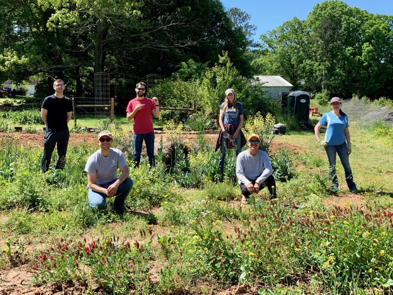 BBCGroupLeaders's tweet photo. We have a serving opportunity to share with you! We are looking for around 20 people to serve on the following dates/times: July 18 &amp; 25 from 9am - 11pm

Sign up here: https://t.co/OKKIkFiLZ1 https://t.co/pSczYGOxrN
