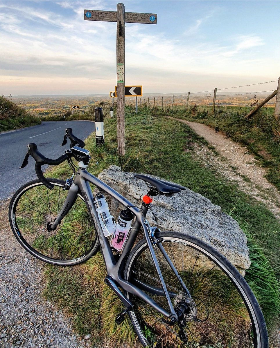TKetc's tweet photo. @StolenRide 🤞
#StolenRide #StolenBike #FindMyBike #Cycling #CycleLondon #London #Theft https://t.co/8OOE08FhDr