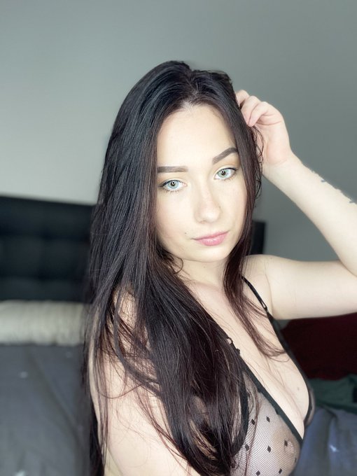 👉🏻 1, 2 o 3? 👁🖤🤯 https://t.co/ss5hRr56zg<a href="/tag/nuevafotodeperfil"class="tags"><span>#nuevafotodeperfil</span></a>