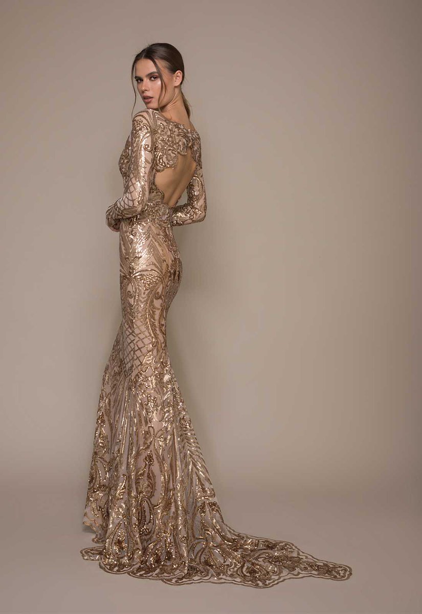 pninatornai's tweet photo. Going for the gold with #MetallicCollection #Style1475!
Photo: Alexander Lipkin
Makeup: Ortal Elimeleh
Hair: Benjamin Ruimi https://t.co/arlDEzqPW8