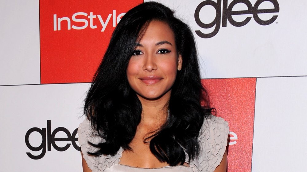 mapofthesoulll's tweet photo. In 2009, I was a closeted 19 year old who had never seen a show give us an LGBT teen girl’s life, and Santana saved my life. I won’t forget that.

Still, Naya was more than a character she played. I am heartbroken, and I pray for her family, friends and little boy.

#nayariviera https://t.co/pZD5CnXRij