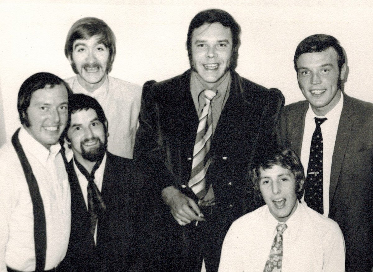 singalongajohn's tweet photo. 🔴 #OTD 50 years ago - pictured backstage with 5/7 of #ShepsBanjoBoys (L to R) #HowardShepherd #AndyHoldorf #CharlieBentley @singalongajohn #GrahamShepherd - #MartyWilde topped the #GoldenGarter bill, supported by @musichallsoc #SoundImpressionist #GeorgeMeaton #aka #TheBigNoise https://t.co/3H6uYprwe2